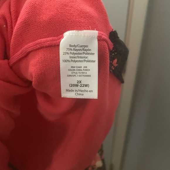 Coral sweater with floral trim - Picture 3 of 6